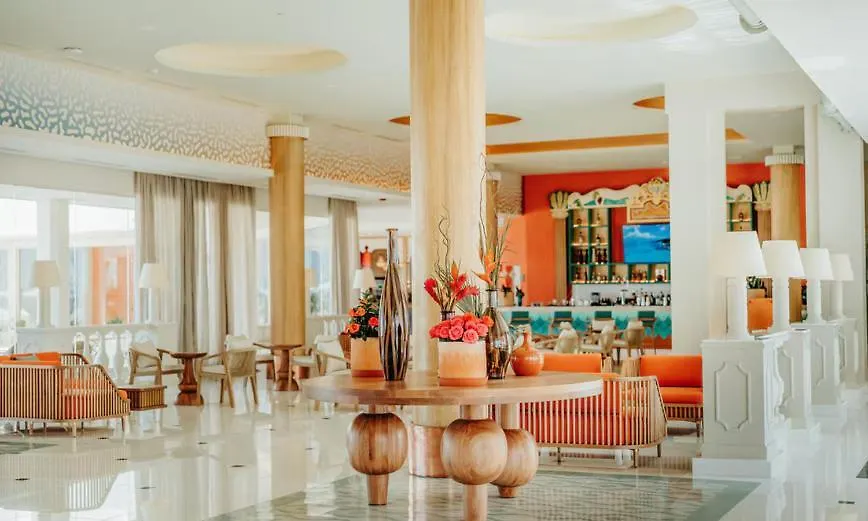 بيت للعطل 2 Min Walk To Eagle Beach W Pool, Gym & Spa شاطئ بالم