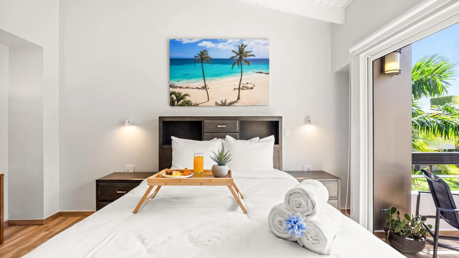 2 Min Walk To Eagle Beach W Pool, Gym & Spa Aruba