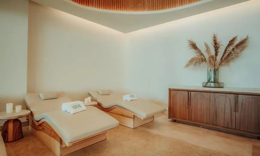 2 Min Walk To Eagle Beach W Pool, Gym & Spa 0*, Palm Beach Aruba