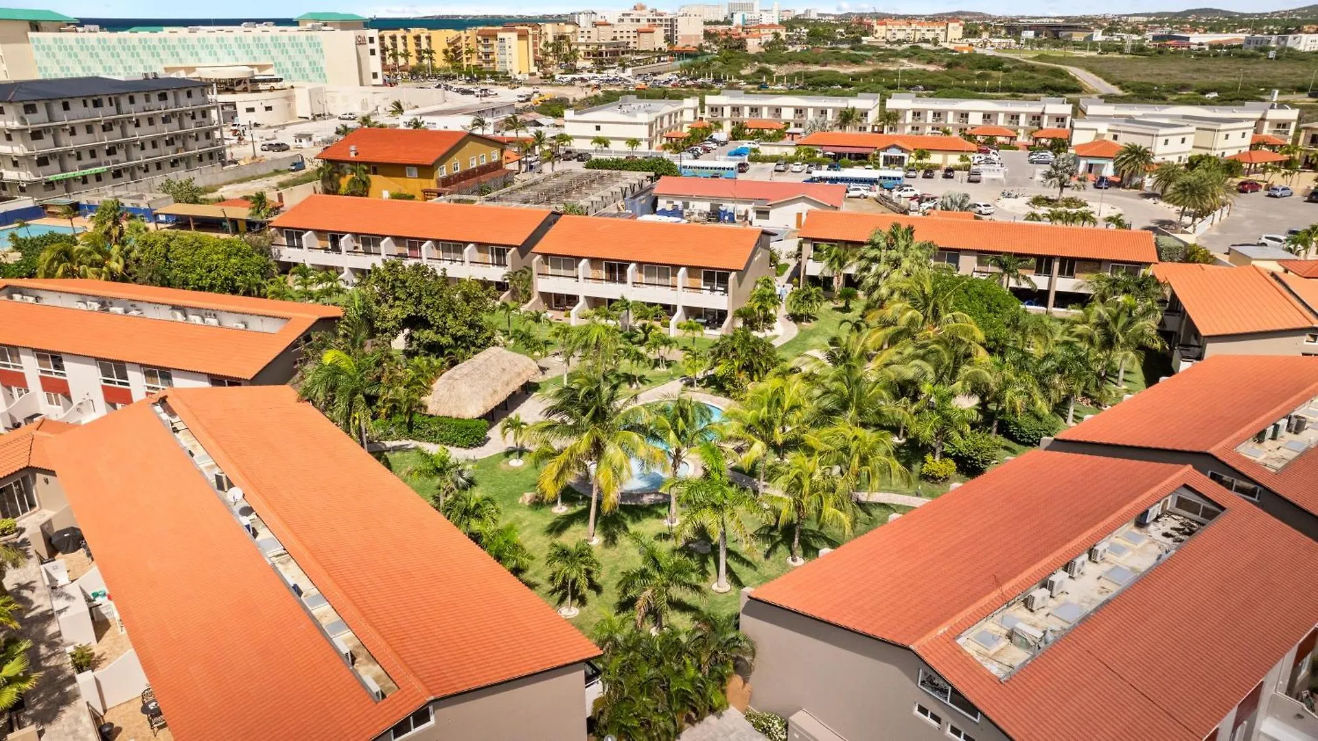 Holiday home 2 Min Walk To Eagle Beach W Pool, Gym & Spa Aruba