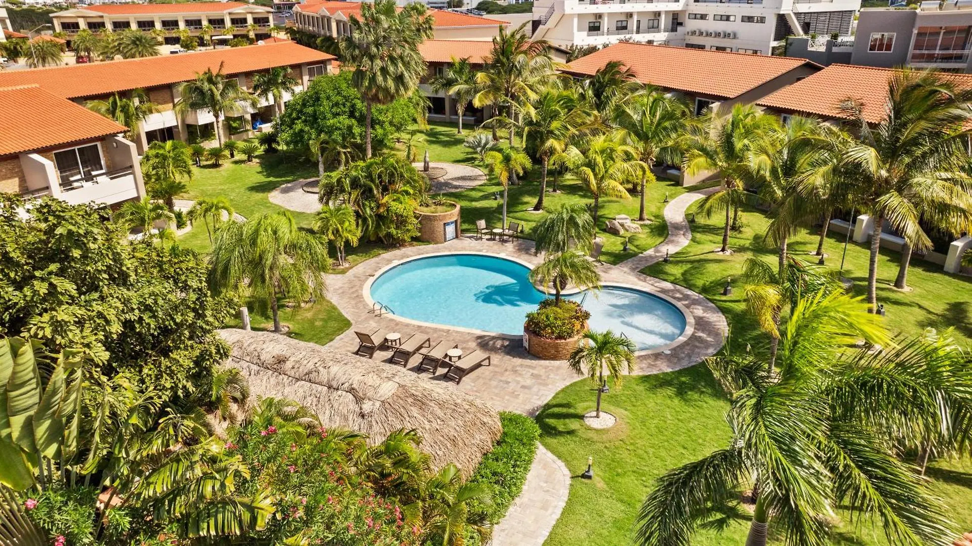 2 Min Walk To Eagle Beach W Pool, Gym & Spa 0*, Palm Beach Aruba